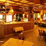 Apartmanhotel La D'oro Ristorante Monteduro