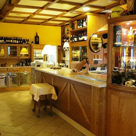 アパートホテル La D'oro Ristorante 4*