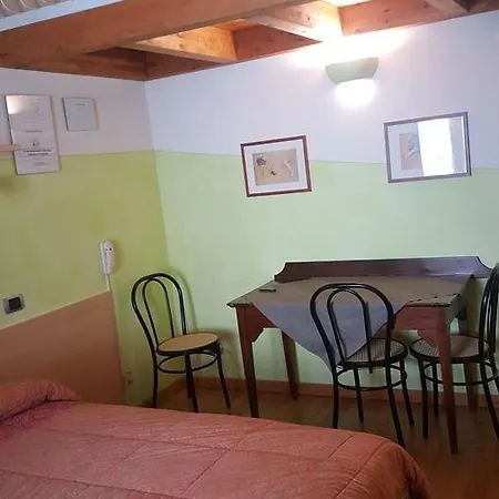 アパートホテル La D'oro Ristorante Monteduro
