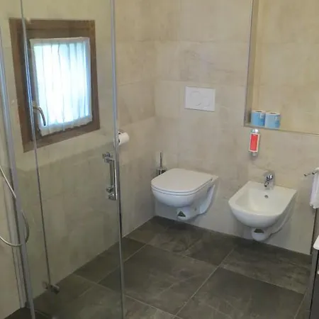 アパートホテル La D'oro Ristorante Monteduro