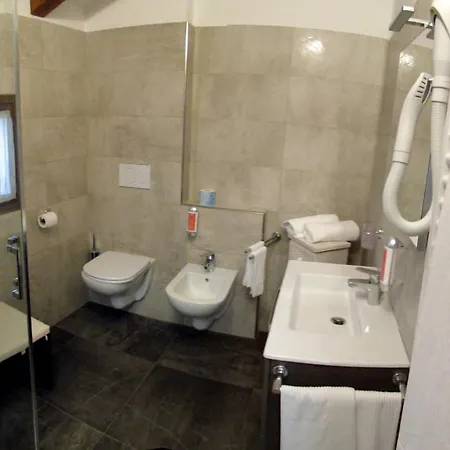 アパートホテル La D'oro Ristorante 4*